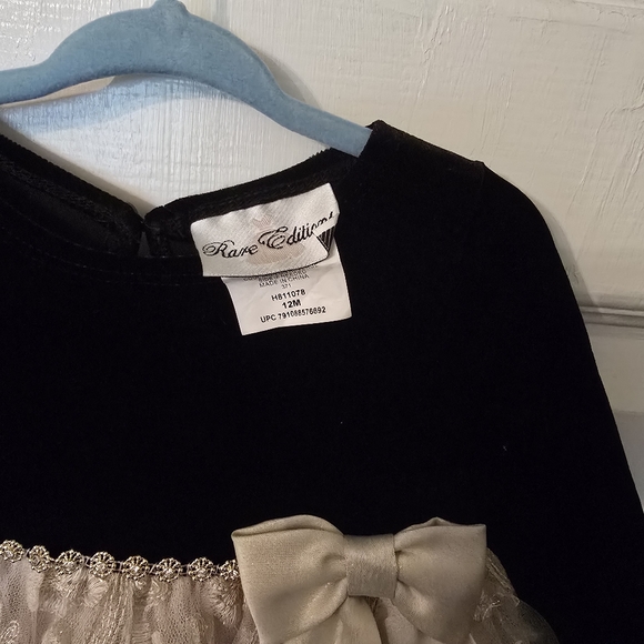 Rare Editions Black Velvet and Cream Lace Dress Size 12M - Picture 3 of 3